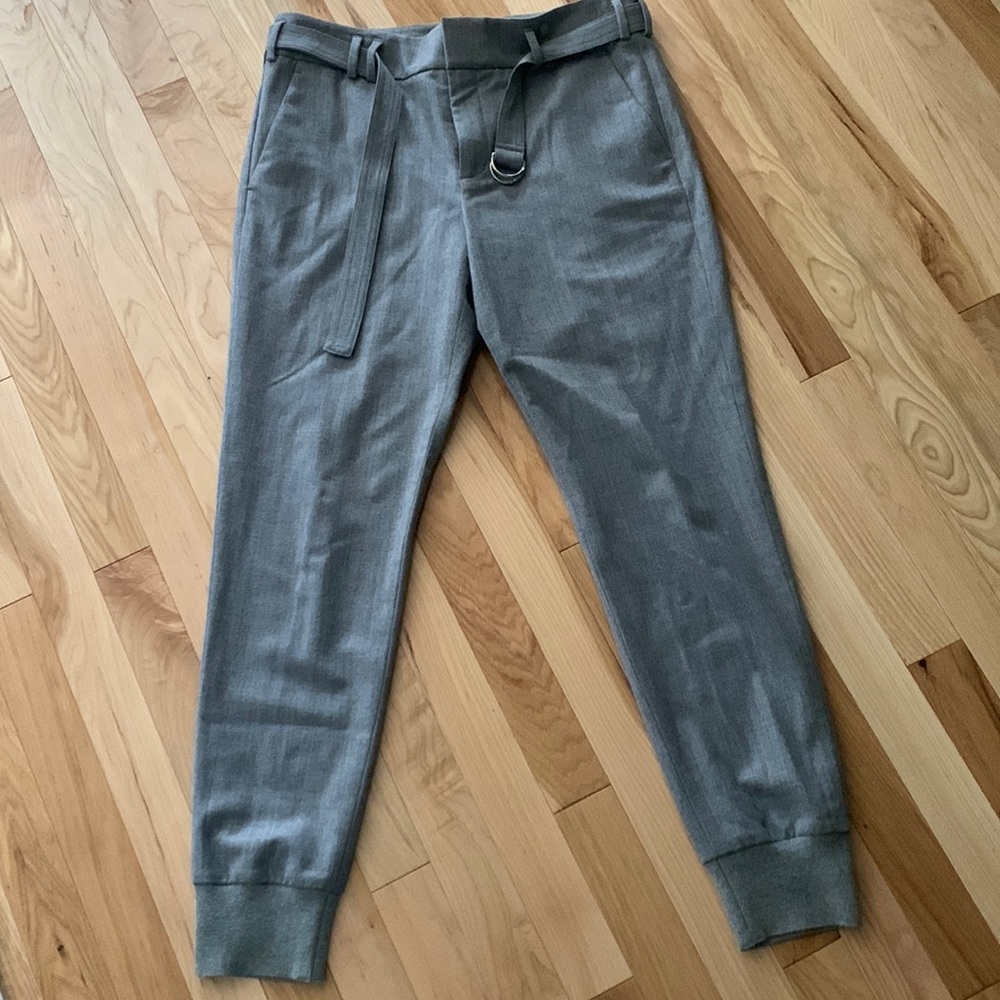 Vince size 6 grey wool joggers